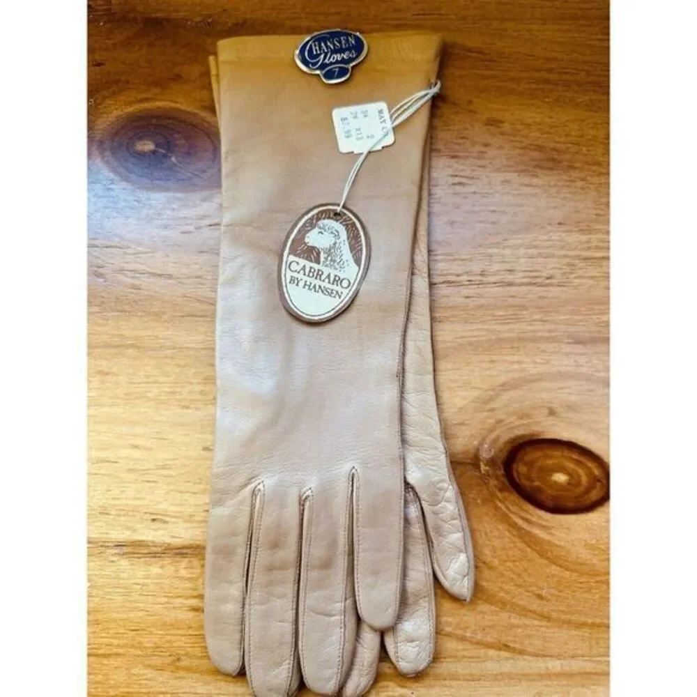 Vintage Cabraro By Hansen Silk‎ Camel Gloves Size 7 NOS With Tags May Co. 1970